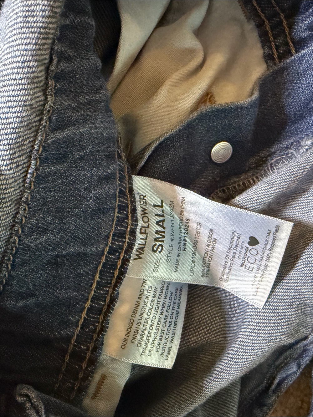 Wallflower High-Rise Indigo Blue Jeans with Button Fly - Picture 3 of 4